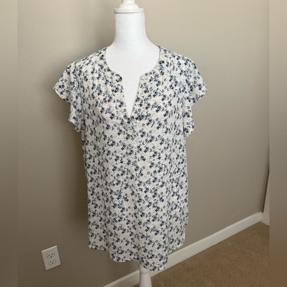 EUC Adrianna Papell Floral Blouse